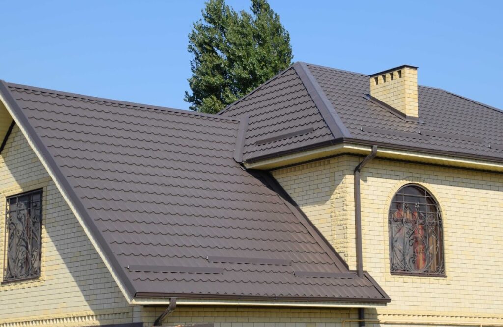 how long metal roofs last